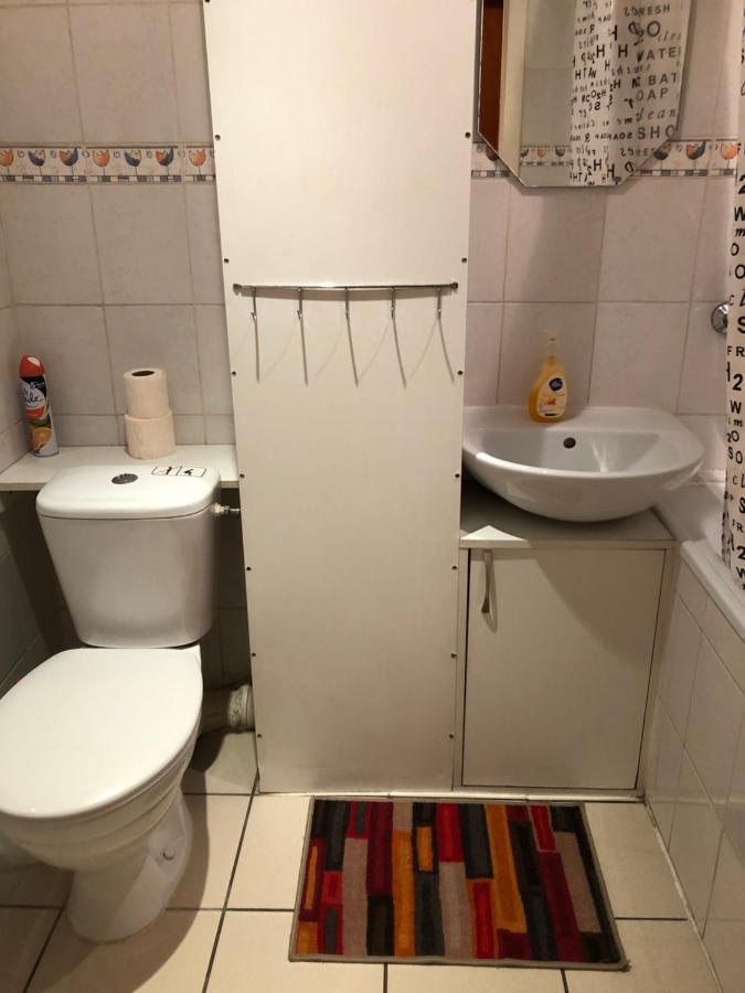 Kyiv Apartment On Peremohy Avenue 16 Daily Rent Exterior photo
